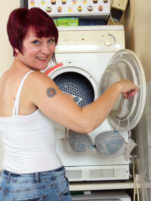 Penny Brooks Doing The Woman Laundry