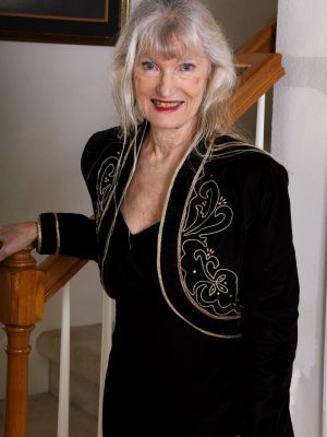 Linda Jones - Milfs Over 30